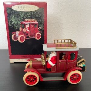 Vintage 1993 Hallmark Keepsake Ornament Shopping with Santa.